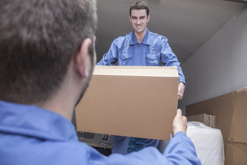 Removal van and moving boxes for Coombe home moves