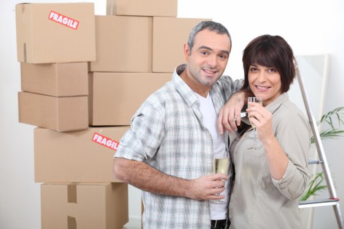 Checklist and moving-day preparation for packing services in Coombe