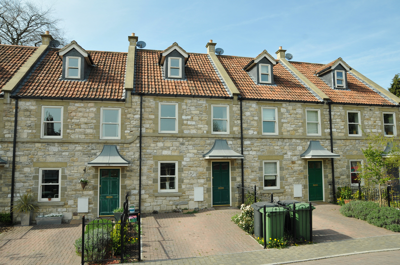 Planned home removal process with boxes and transport in Coombe